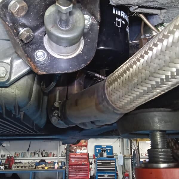 011025 1963 Daimler Dart SP250 Service and Repairs 4