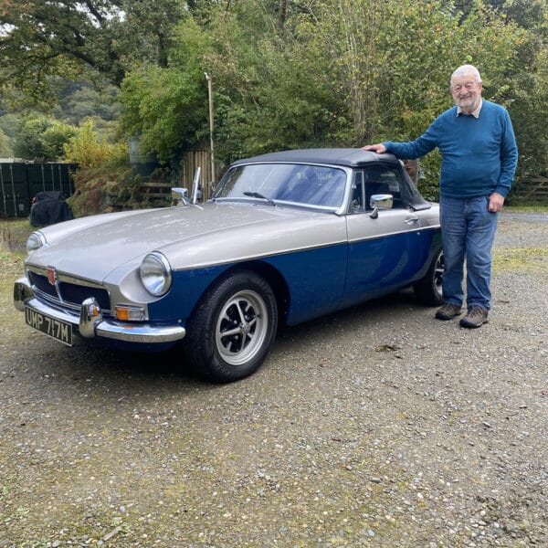 011025 1973 MGB Roadster Winner 4