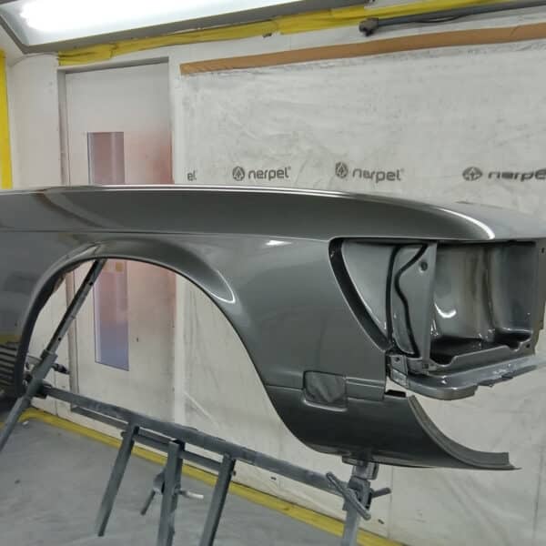011025 1987 Mercedes 500SL Panels Painted 28