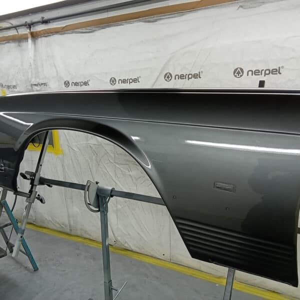 011025 1987 Mercedes 500SL Panels Painted 29