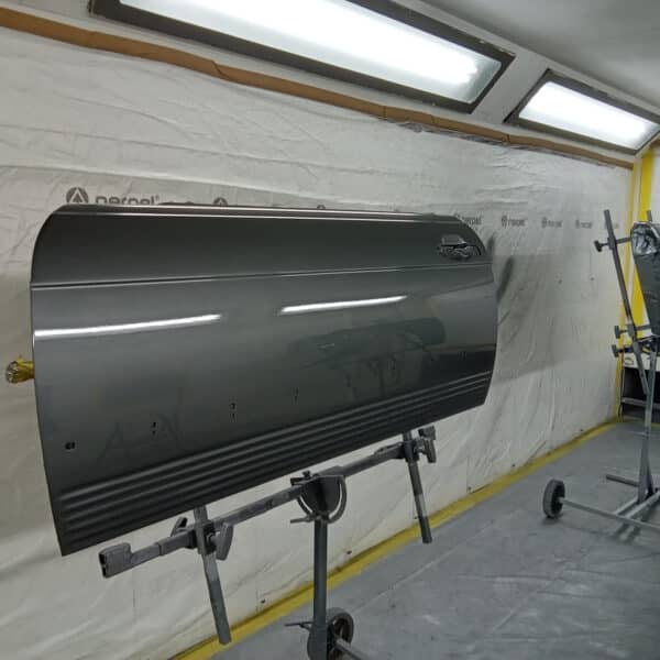 011025 1987 Mercedes 500SL Panels Painted 30