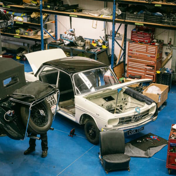 021025 1969 Audi 70L Reassembly