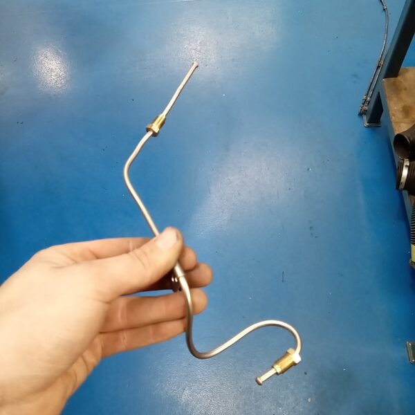 031025 1969 Aston Martin DB6 Volante Fitting Refurbished Parts 13