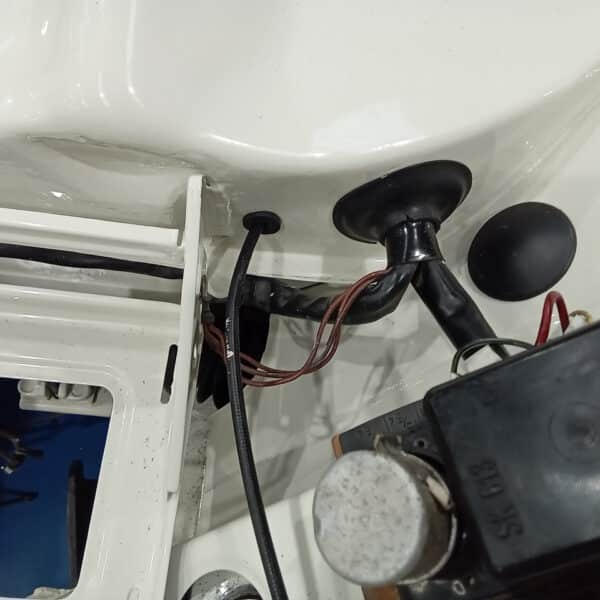 031025 1969 Audi 70L Front Arches Speedo Cable Fitted Steering Cowl Wipers and Jets installed 8
