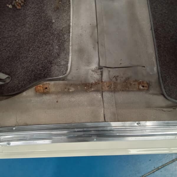 031025 1969 Audi 70L Fuse Box Heater box Front Seats Removed 11