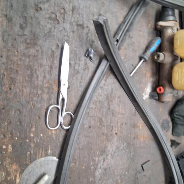 031025 1969 Audi 70L Making New Door Seals 7