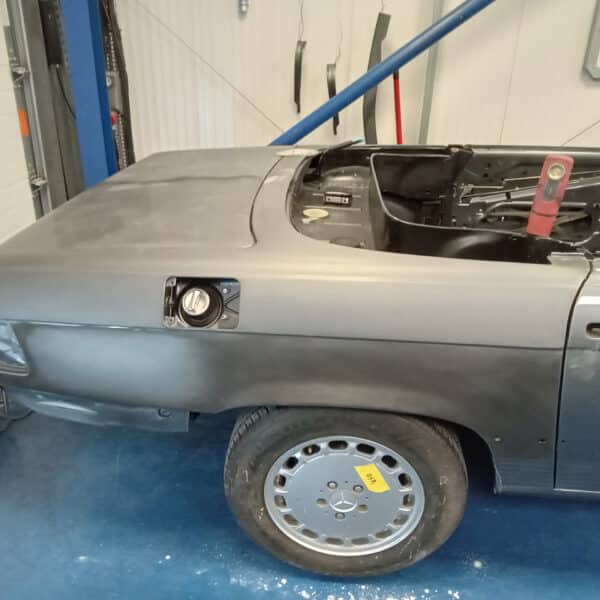 031025 1987 Mercedes 500SL Flat and Polish Started 5