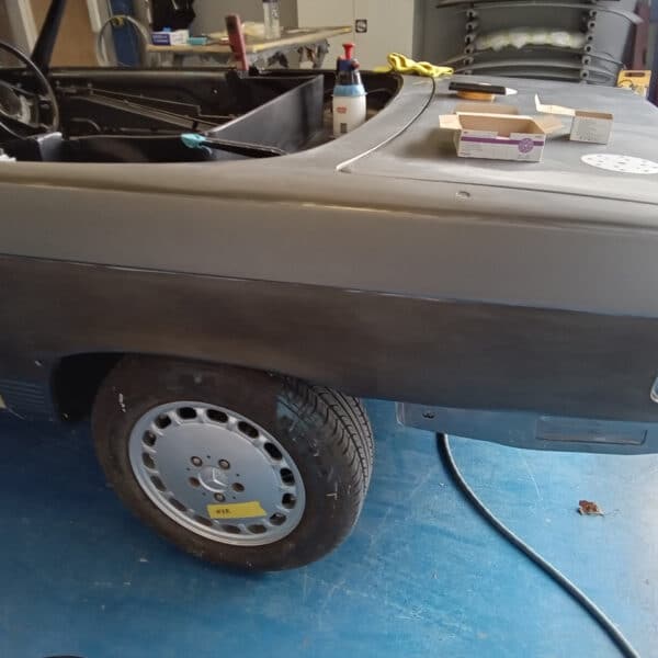031025 1987 Mercedes 500SL Flat and Polish Started