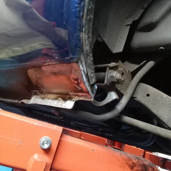 031025 1999 MGF Nearside Rear Sill Repair 6