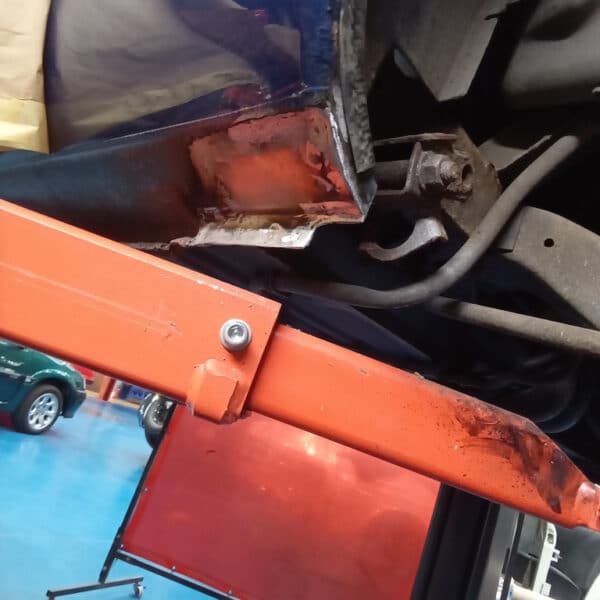 031025 1999 MGF Nearside Rear Sill Repair 7