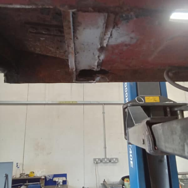 071025 1970 Aston Martin DBS Chassis Repairs 4