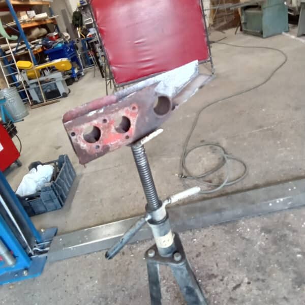 071025 1970 Aston Martin DBS Chassis Repairs 5