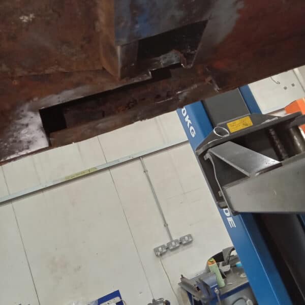 071025 1970 Aston Martin DBS Chassis Repairs 7