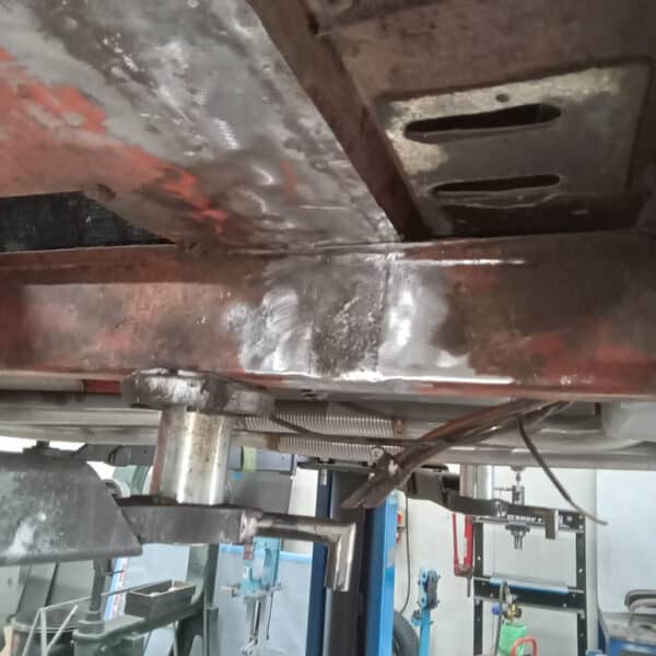 071025 1970 Aston Martin DBS Chassis Repairs 9