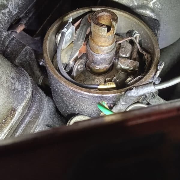 081025 1973 Mercedes 250 Further Repairs 5
