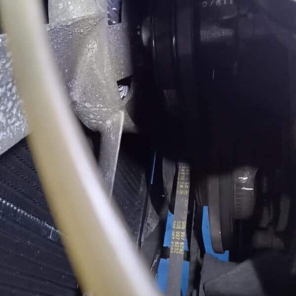 081025 1973 Mercedes 250 Further Repairs