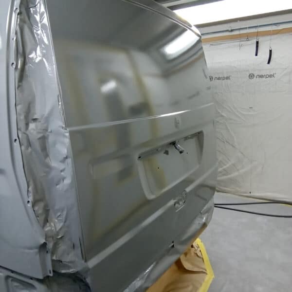 081025 2005 Mercedes Vito in Epoxy 3
