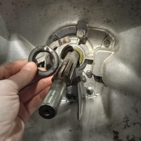 091025 1959 Austin Healey 3000 Oil Leak and Clutch Change 2