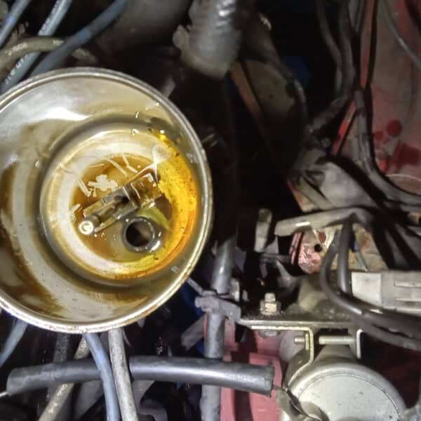 091025 1973 Mercedes 250 Repairs 11