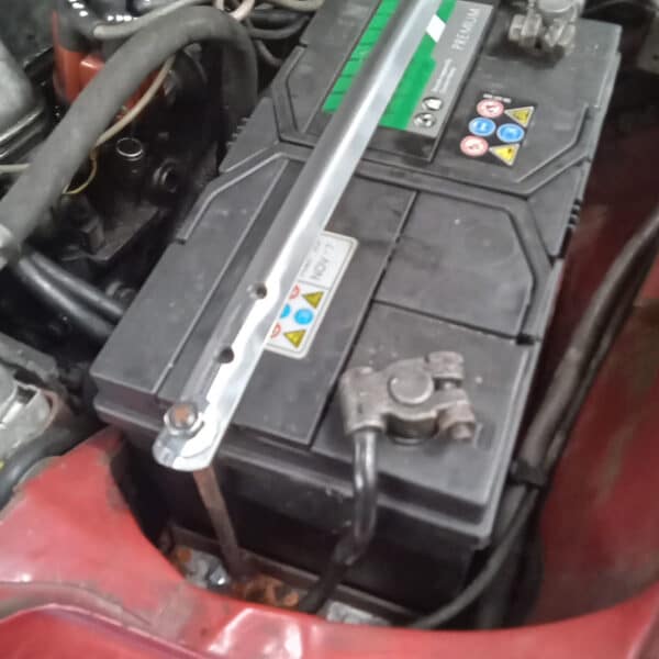 091025 1973 Mercedes 250 Repairs 2