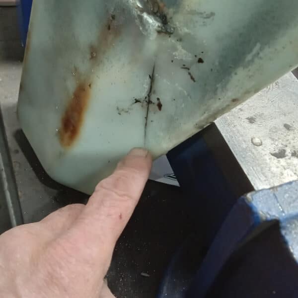 091025 1973 Mercedes 250 Repairs 25