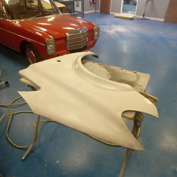 100925 2005 Mercedes Vito Panels and Trims Ready for Primer 5