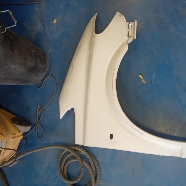 100925 2005 Mercedes Vito Panels and Trims Ready for Primer