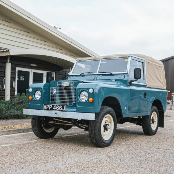 101025 1971 Land Rover Series 3 Arrival