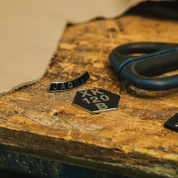 101025 XK120B Badges 1