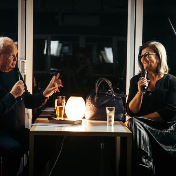 111025 An Evening with Lili Myers BTS Photos 49