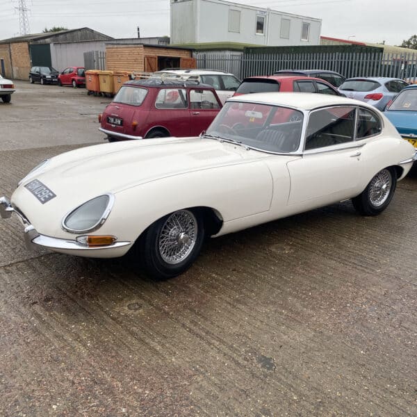 141025 1967 Jaguar E Type at ACA 2