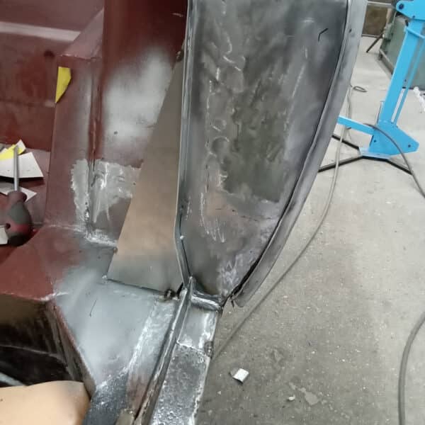 151025 1970 Aston Martin DBS Door Jam Repairs 5