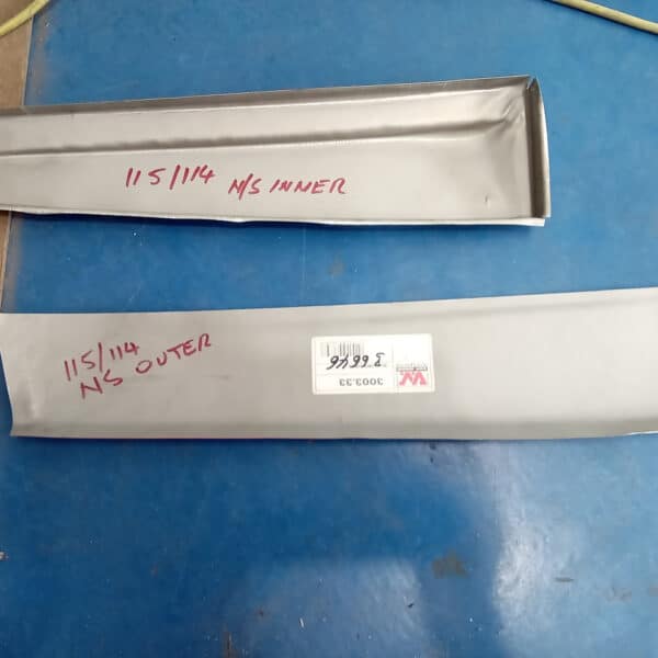 161025 1973 Mercedes 250 Passenger Rear Wing Repairs 3