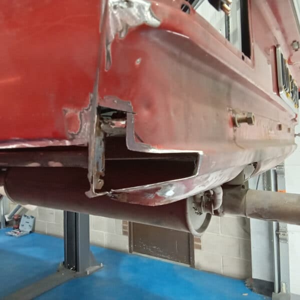 161025 1973 Mercedes 250 Passenger Rear Wing Repairs 4