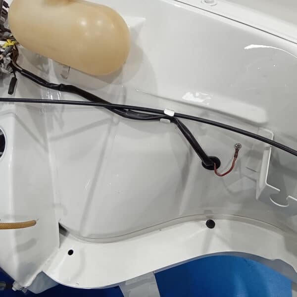 171025 1969 Audi 70L Underseal and Fitting Up 4 1