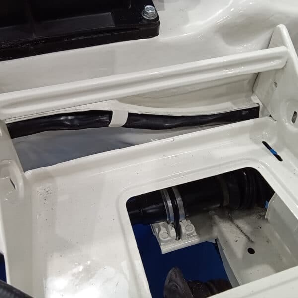 171025 1969 Audi 70L Underseal and Fitting Up 7 1