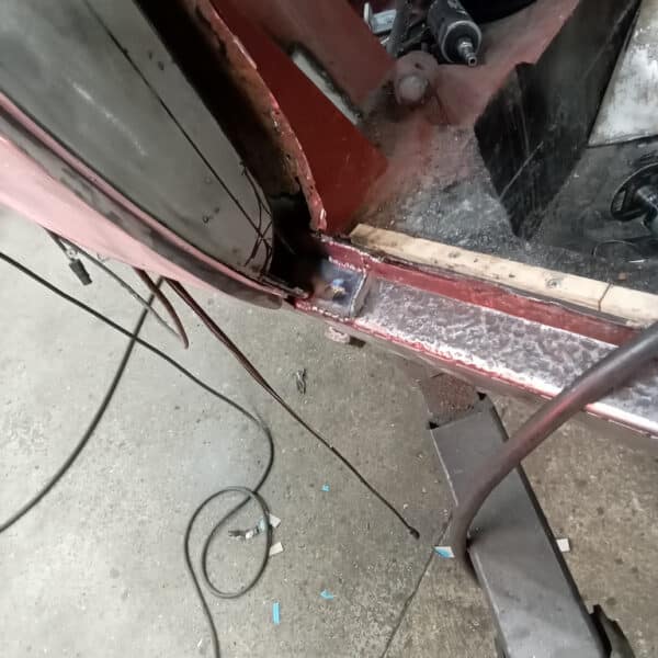 171025 1970 Aston Martin DBS B Pillar Repair