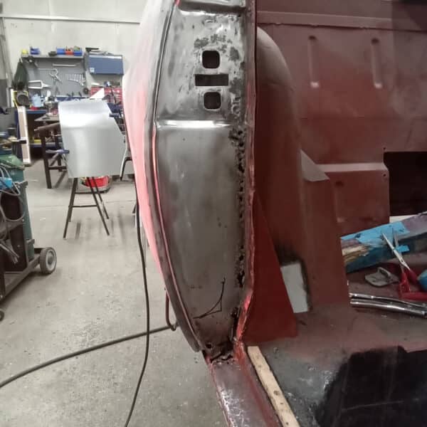 171025 1970 Aston Martin DBS Drivers Side B Pillar