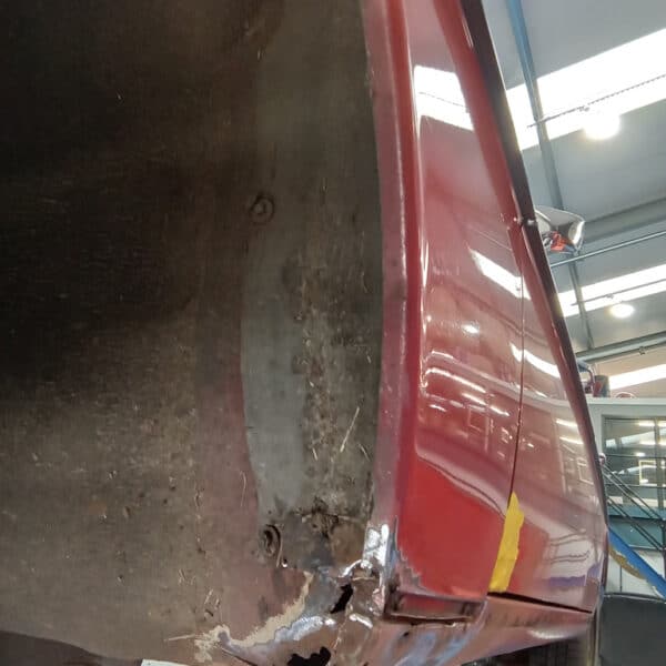 171025 1973 Mercedes 250 Passenger Front Sill and Front Wing Repair 14