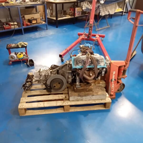 181025 1969 Audi 70L Engine and Seat belts 5