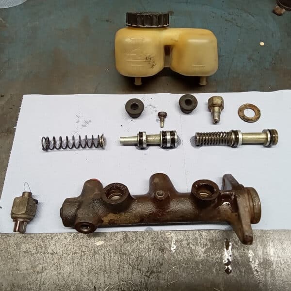 181025 1969 Audi 70L Refit 13