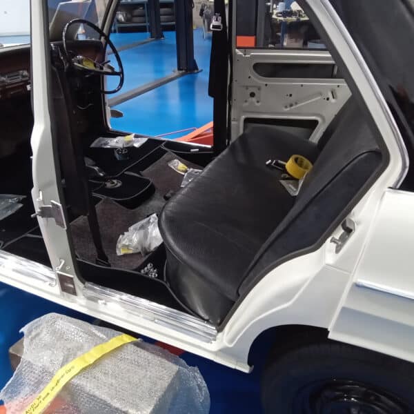 181025 1969 Audi 70L Refit 8