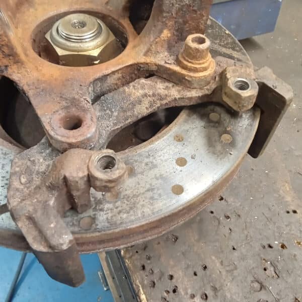 1998 TVR Chimaera Repairs and Front Wheel Bearing 15