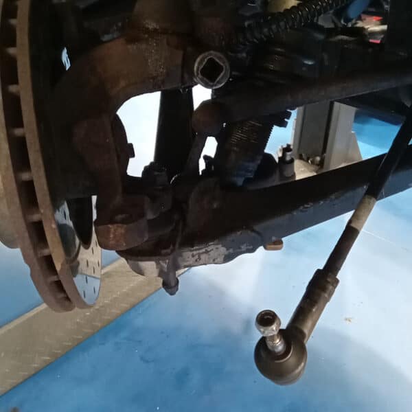 1998 TVR Chimaera Repairs and Front Wheel Bearing 29