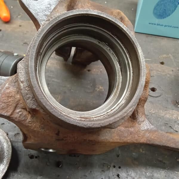 1998 TVR Chimaera Repairs and Front Wheel Bearing 7