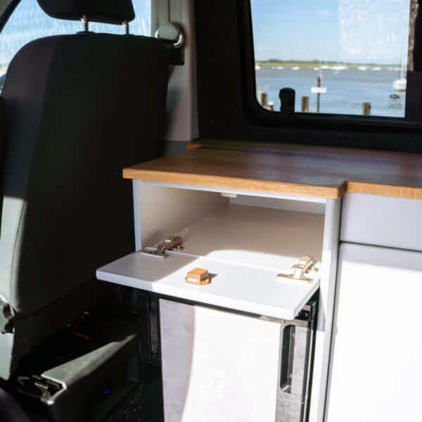 2015 Volkswagen T5.1 Highline Camper or £10,000 - Image 16