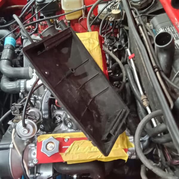 211025 1987 Maserati BiTurbo Engine Bay Refit 7