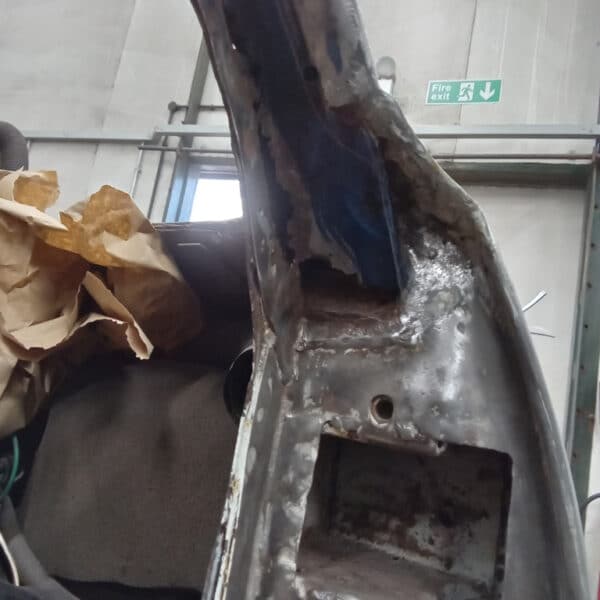 221025 1970 Aston Martin DBS A Pillar Rust 4
