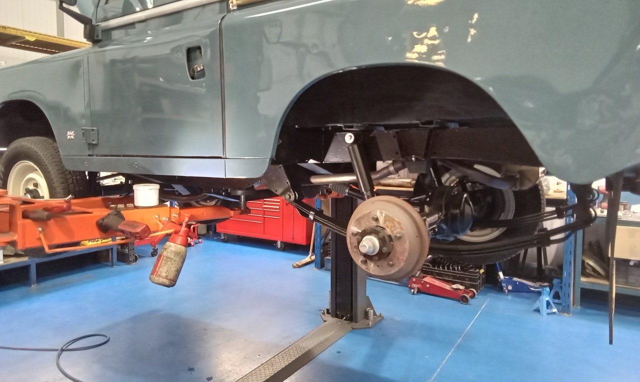 221025 1971 Land Rover Series IIA Repairs 10