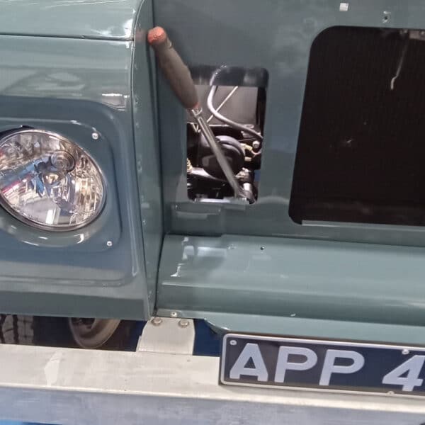 221025 1971 Land Rover Series IIA Repairs 5